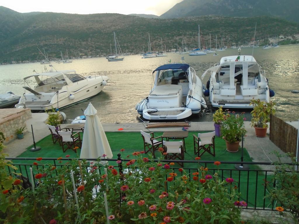 Stella 'S Sea Front Apartments Yénion Dış mekan fotoğraf