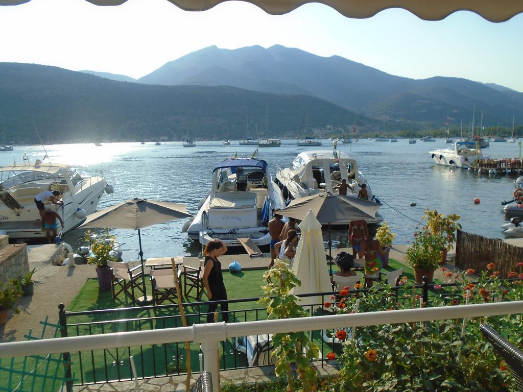 Stella 'S Sea Front Apartments Yénion Dış mekan fotoğraf