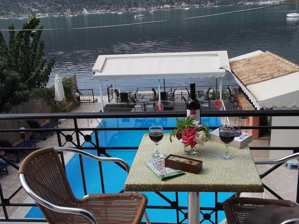 Stella 'S Sea Front Apartments Yénion Dış mekan fotoğraf