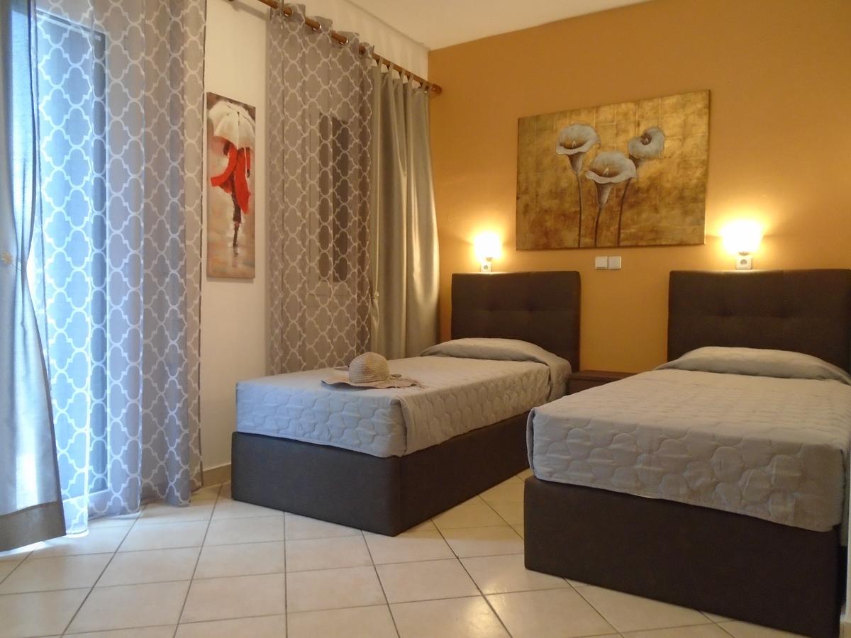 Stella 'S Sea Front Apartments Yénion Dış mekan fotoğraf