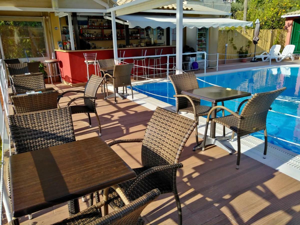 Stella 'S Sea Front Apartments Yénion Dış mekan fotoğraf