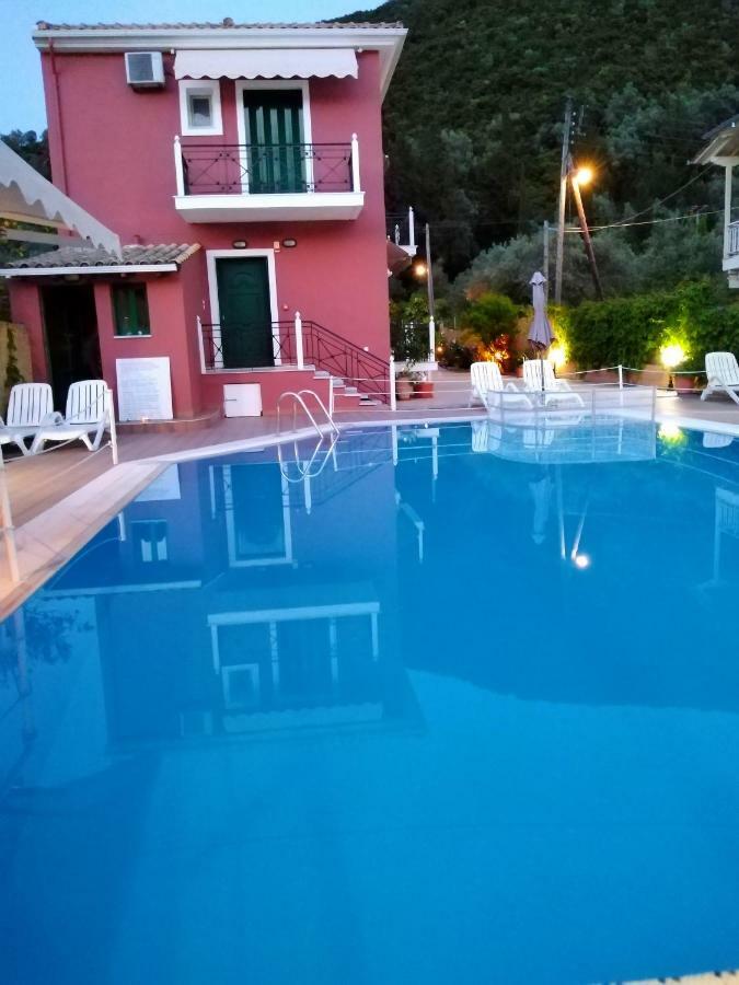 Stella 'S Sea Front Apartments Yénion Dış mekan fotoğraf