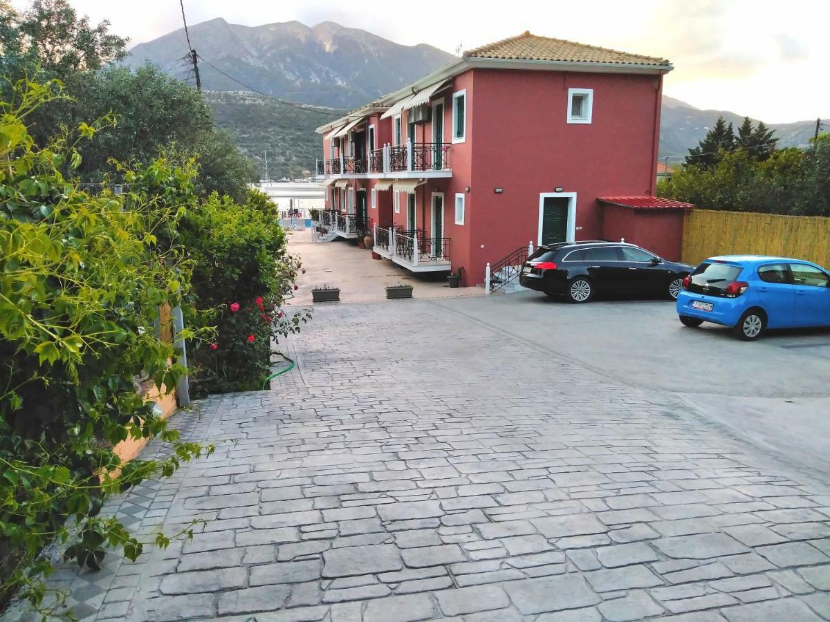 Stella 'S Sea Front Apartments Yénion Dış mekan fotoğraf