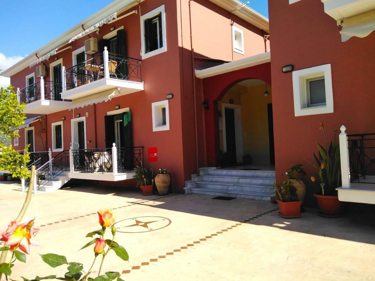 Stella 'S Sea Front Apartments Yénion Dış mekan fotoğraf